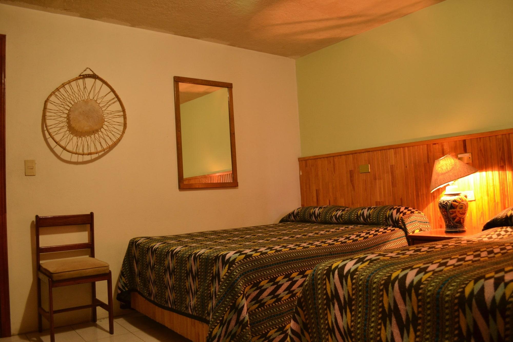 Hotel Posada Del Cobre Creel Exterior photo